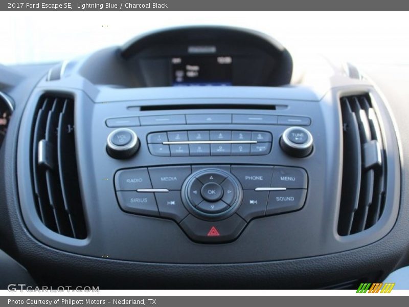 Lightning Blue / Charcoal Black 2017 Ford Escape SE
