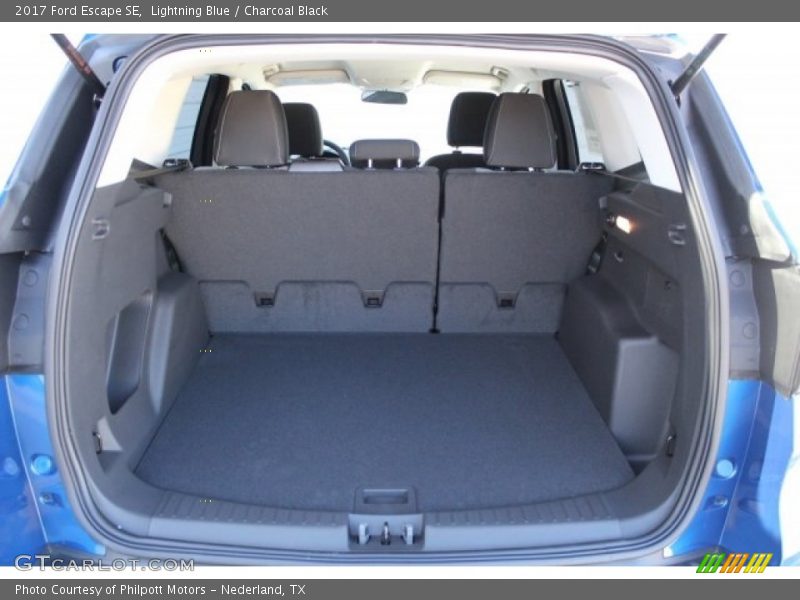 Lightning Blue / Charcoal Black 2017 Ford Escape SE