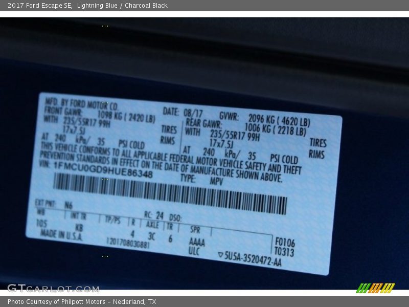 Lightning Blue / Charcoal Black 2017 Ford Escape SE