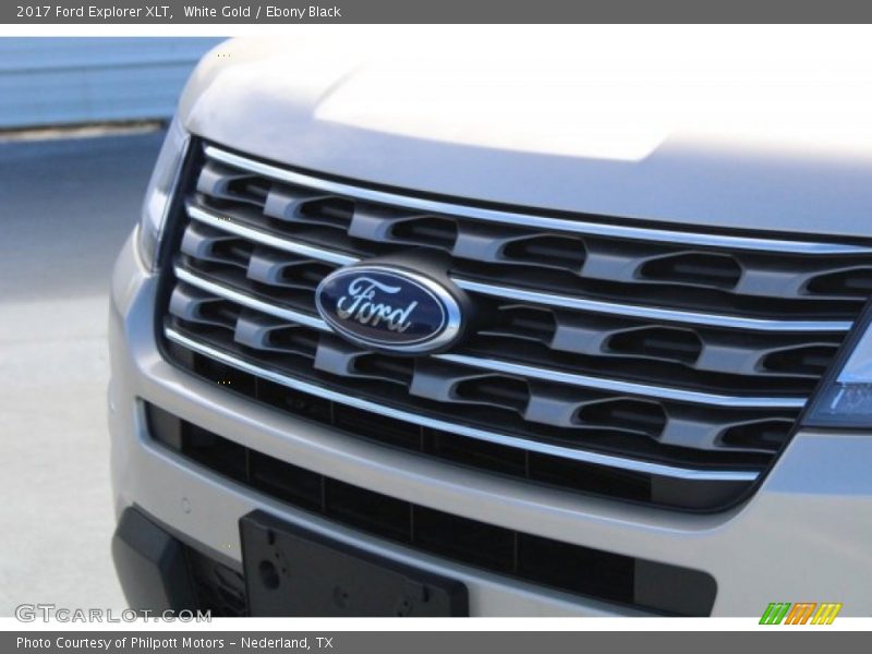 White Gold / Ebony Black 2017 Ford Explorer XLT
