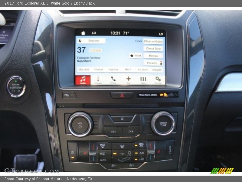 White Gold / Ebony Black 2017 Ford Explorer XLT