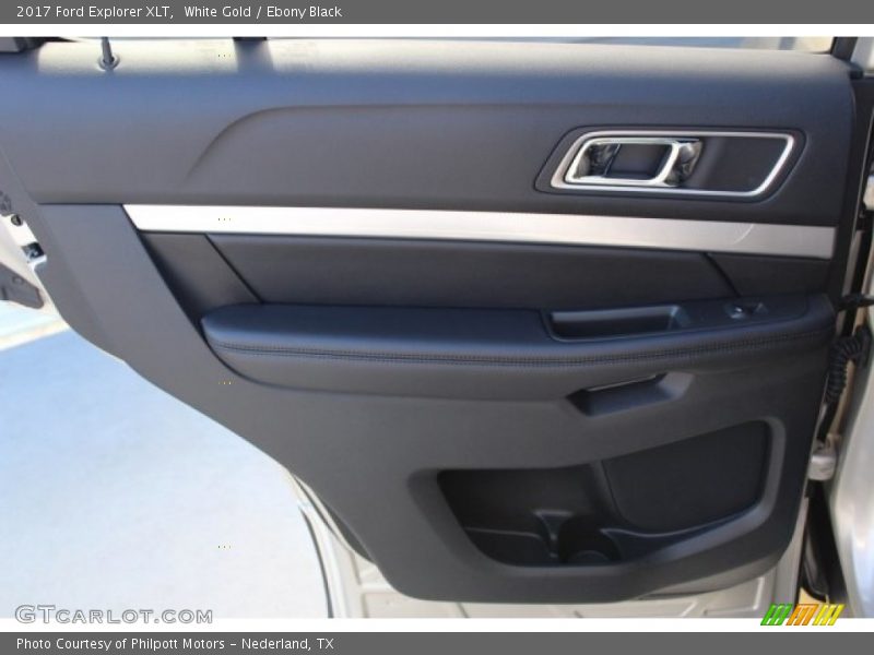 White Gold / Ebony Black 2017 Ford Explorer XLT