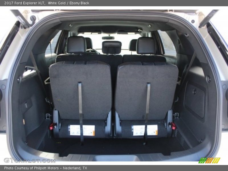 White Gold / Ebony Black 2017 Ford Explorer XLT