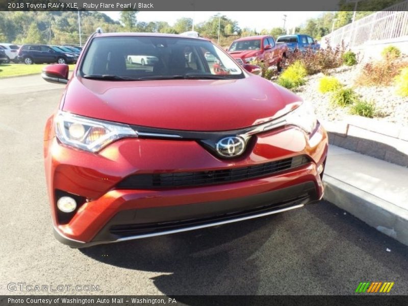 Ruby Flare Pearl / Black 2018 Toyota RAV4 XLE