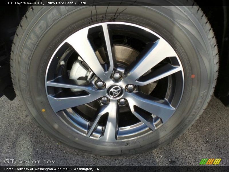 Ruby Flare Pearl / Black 2018 Toyota RAV4 XLE