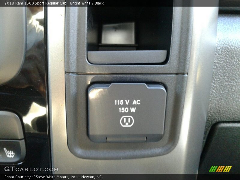 Bright White / Black 2018 Ram 1500 Sport Regular Cab