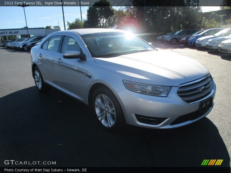 Ingot Silver Metallic / Dune 2013 Ford Taurus SEL