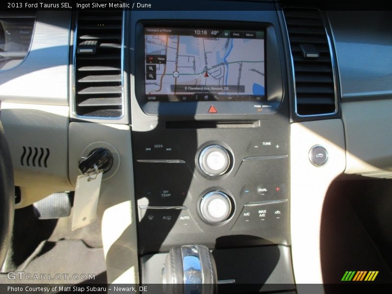 Ingot Silver Metallic / Dune 2013 Ford Taurus SEL