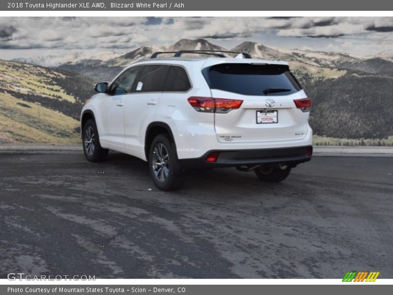Blizzard White Pearl / Ash 2018 Toyota Highlander XLE AWD