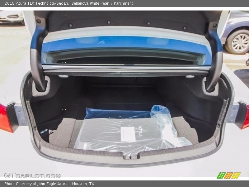 Bellanova White Pearl / Parchment 2018 Acura TLX Technology Sedan