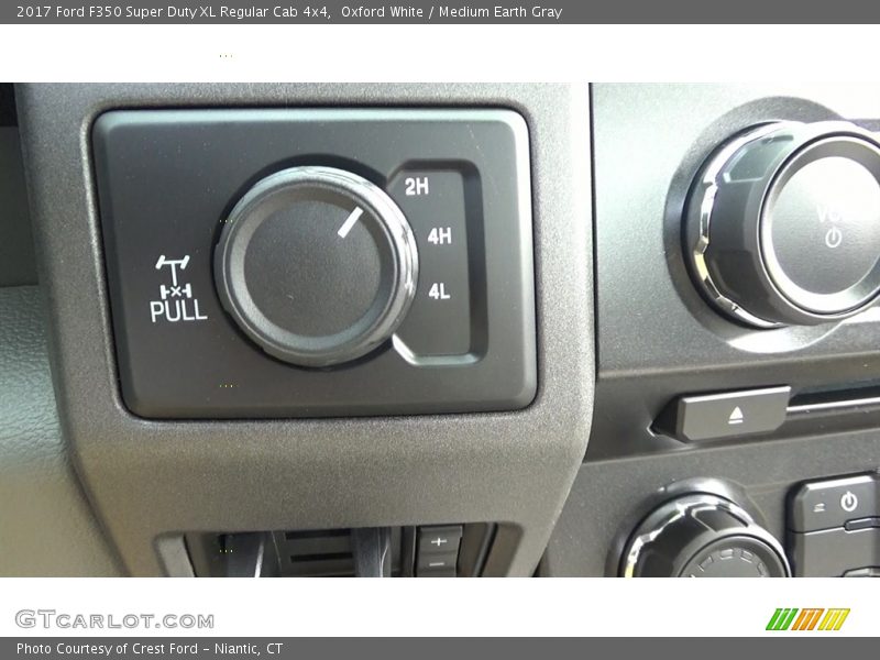 Oxford White / Medium Earth Gray 2017 Ford F350 Super Duty XL Regular Cab 4x4