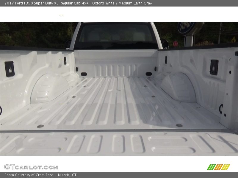 Oxford White / Medium Earth Gray 2017 Ford F350 Super Duty XL Regular Cab 4x4