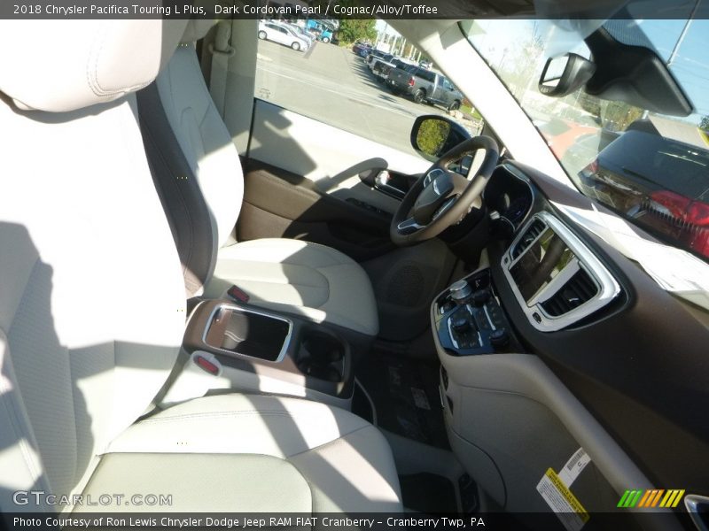 Dark Cordovan Pearl / Cognac/Alloy/Toffee 2018 Chrysler Pacifica Touring L Plus