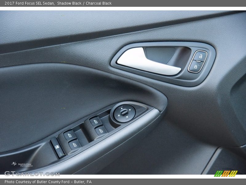 Shadow Black / Charcoal Black 2017 Ford Focus SEL Sedan