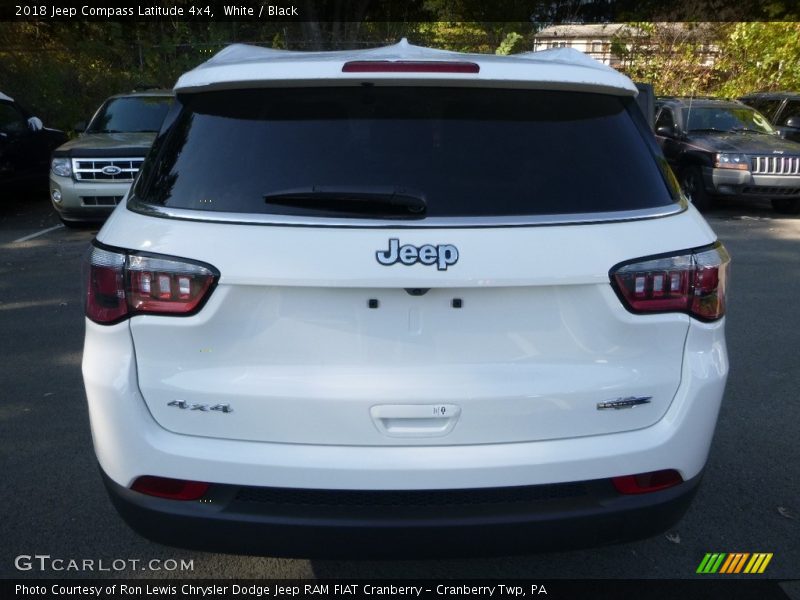 White / Black 2018 Jeep Compass Latitude 4x4