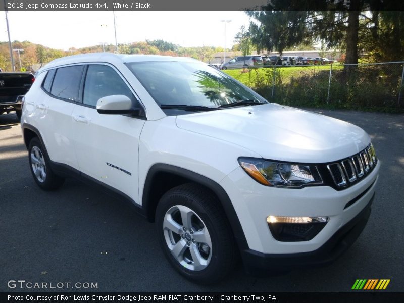 White / Black 2018 Jeep Compass Latitude 4x4