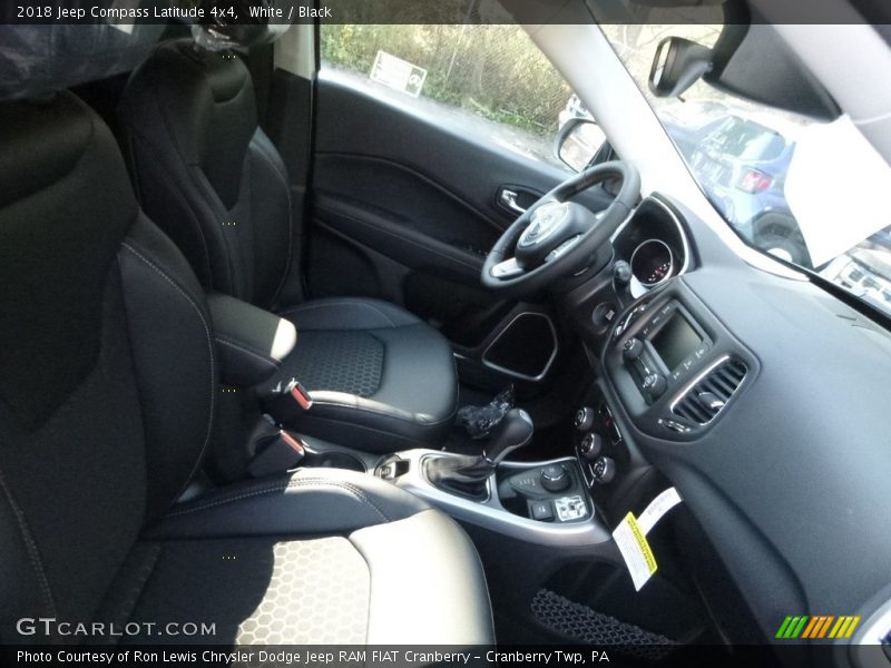 White / Black 2018 Jeep Compass Latitude 4x4