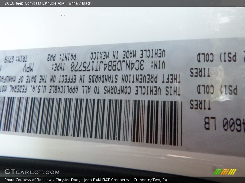 White / Black 2018 Jeep Compass Latitude 4x4