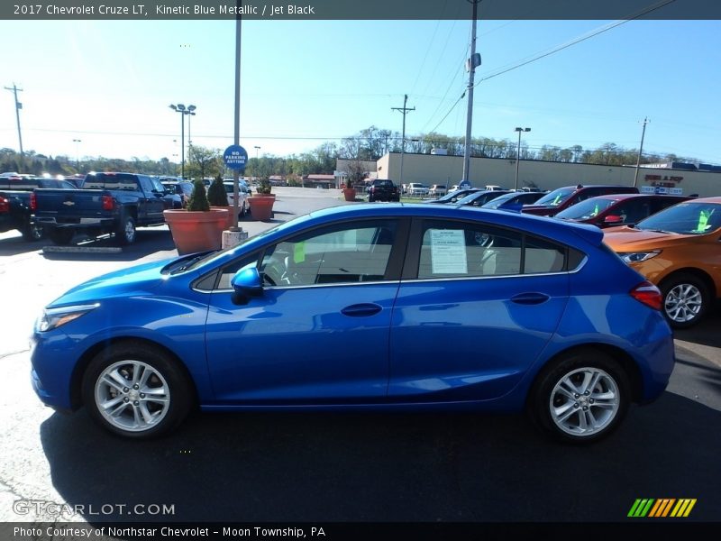 Kinetic Blue Metallic / Jet Black 2017 Chevrolet Cruze LT