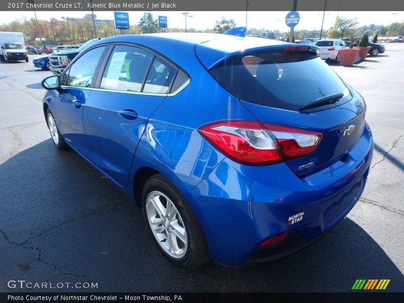 Kinetic Blue Metallic / Jet Black 2017 Chevrolet Cruze LT
