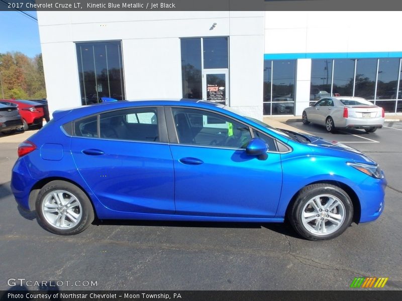 Kinetic Blue Metallic / Jet Black 2017 Chevrolet Cruze LT