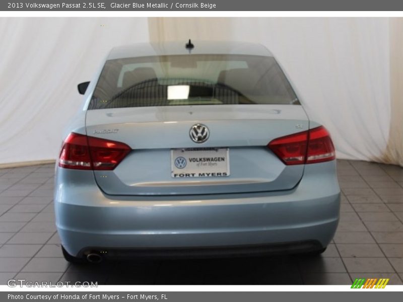 Glacier Blue Metallic / Cornsilk Beige 2013 Volkswagen Passat 2.5L SE