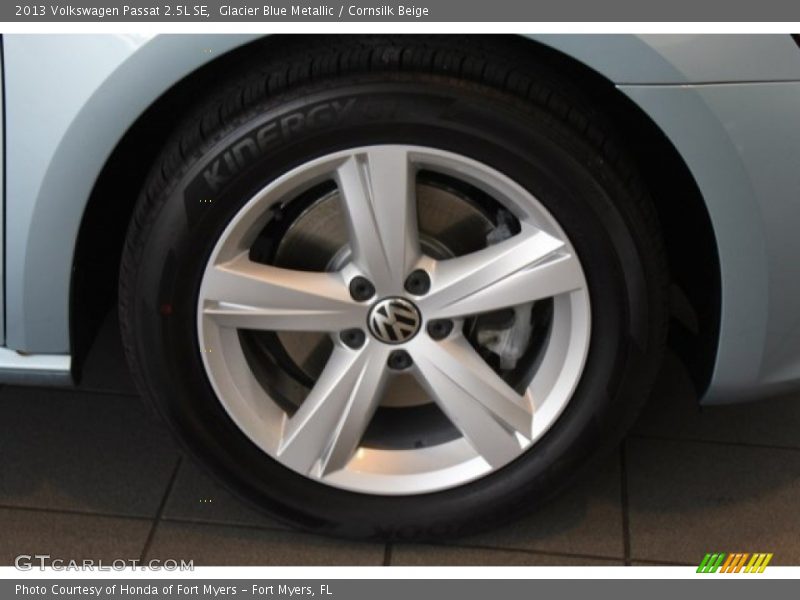 Glacier Blue Metallic / Cornsilk Beige 2013 Volkswagen Passat 2.5L SE
