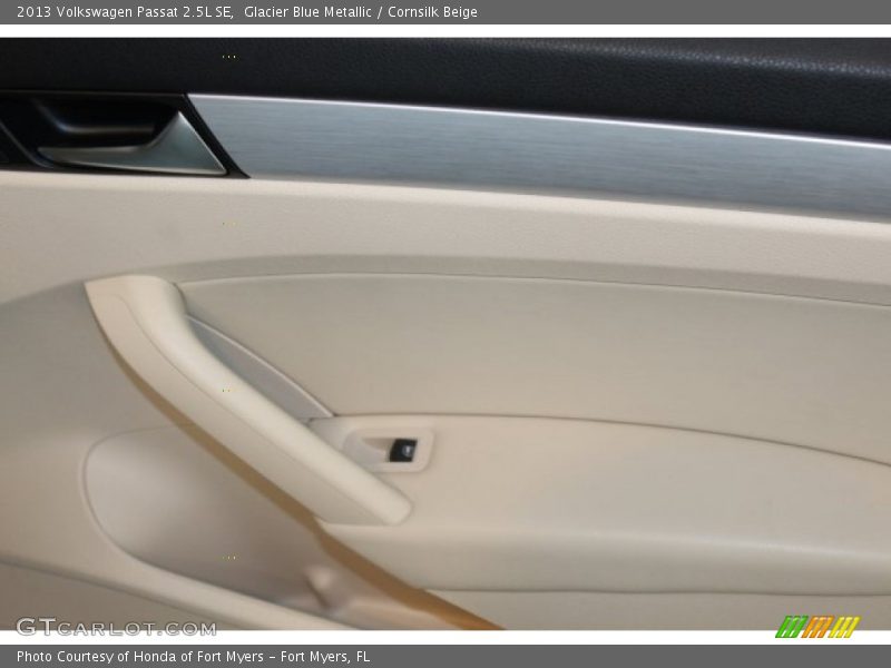 Glacier Blue Metallic / Cornsilk Beige 2013 Volkswagen Passat 2.5L SE