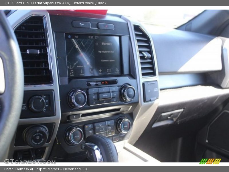 Oxford White / Black 2017 Ford F150 Lariat SuperCrew 4X4