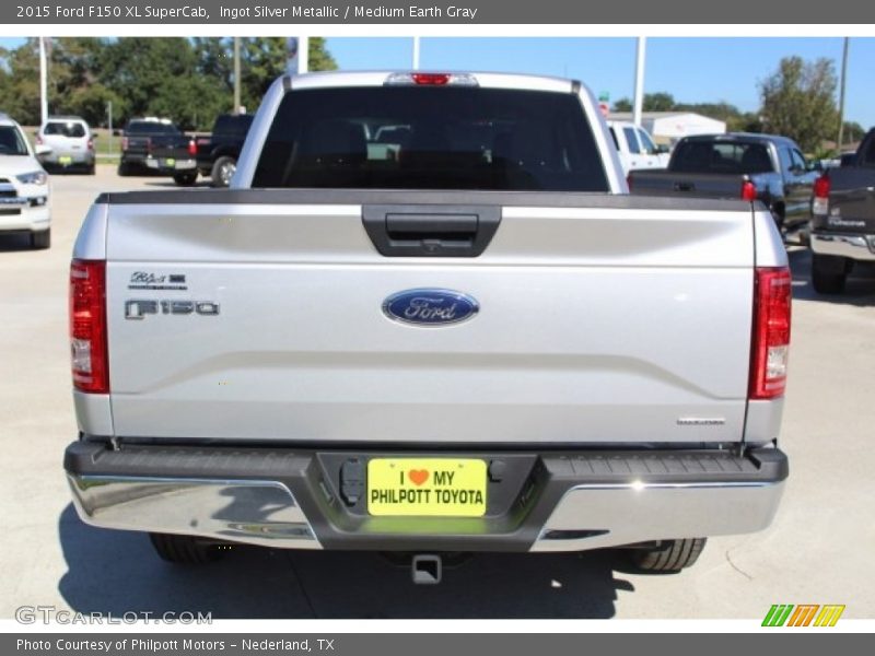Ingot Silver Metallic / Medium Earth Gray 2015 Ford F150 XL SuperCab