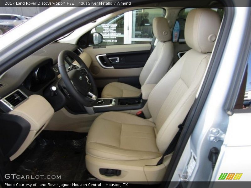 Indus Silver Metallic / Almond 2017 Land Rover Discovery Sport HSE