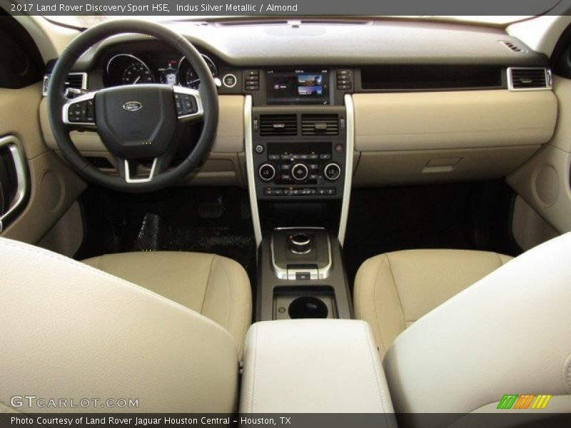 Indus Silver Metallic / Almond 2017 Land Rover Discovery Sport HSE
