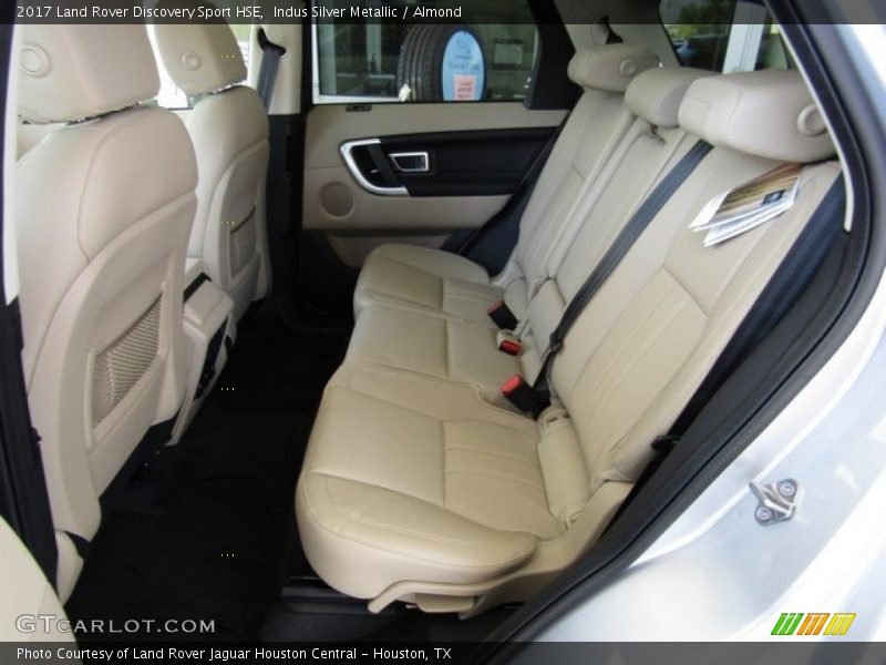 Indus Silver Metallic / Almond 2017 Land Rover Discovery Sport HSE