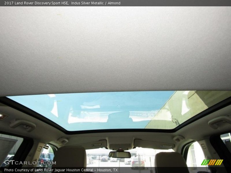 Indus Silver Metallic / Almond 2017 Land Rover Discovery Sport HSE