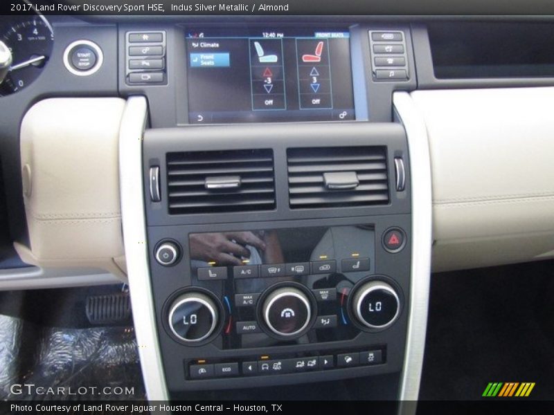 Indus Silver Metallic / Almond 2017 Land Rover Discovery Sport HSE