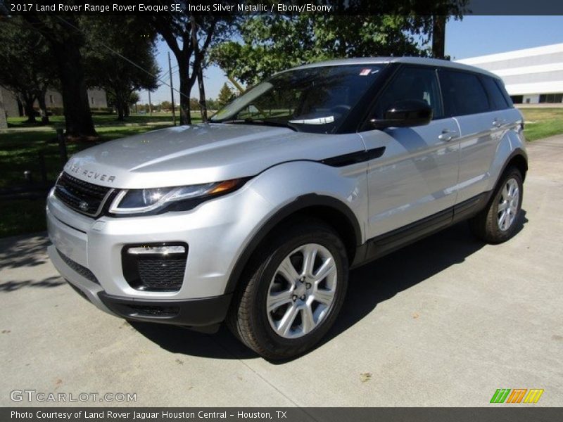 Indus Silver Metallic / Ebony/Ebony 2017 Land Rover Range Rover Evoque SE