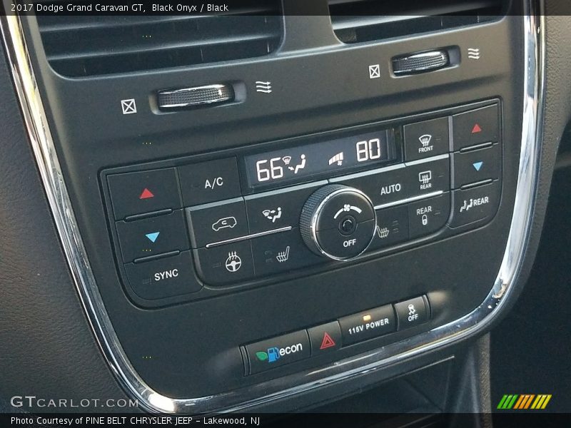 Black Onyx / Black 2017 Dodge Grand Caravan GT
