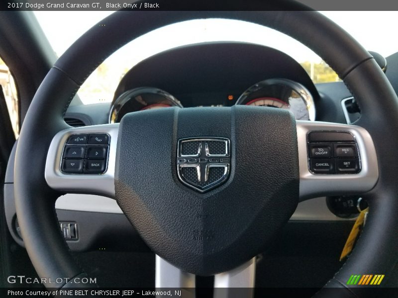 Black Onyx / Black 2017 Dodge Grand Caravan GT