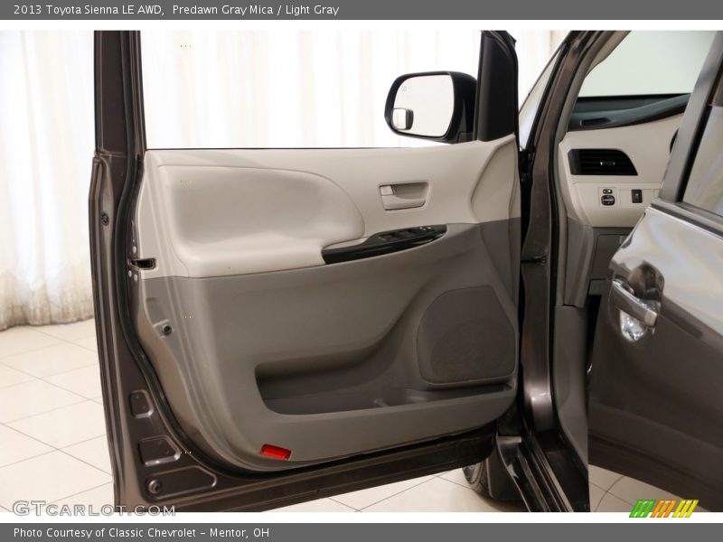 Predawn Gray Mica / Light Gray 2013 Toyota Sienna LE AWD