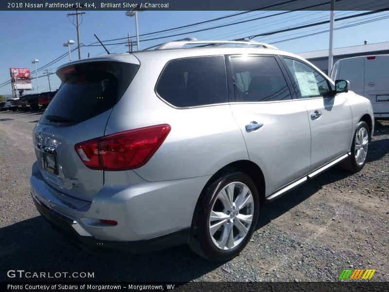 Brilliant Silver / Charcoal 2018 Nissan Pathfinder SL 4x4