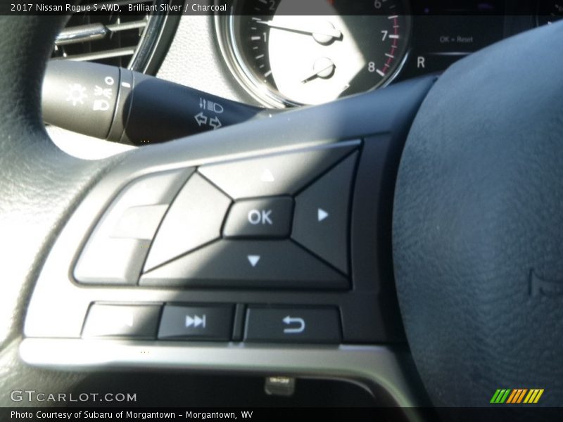 Brilliant Silver / Charcoal 2017 Nissan Rogue S AWD
