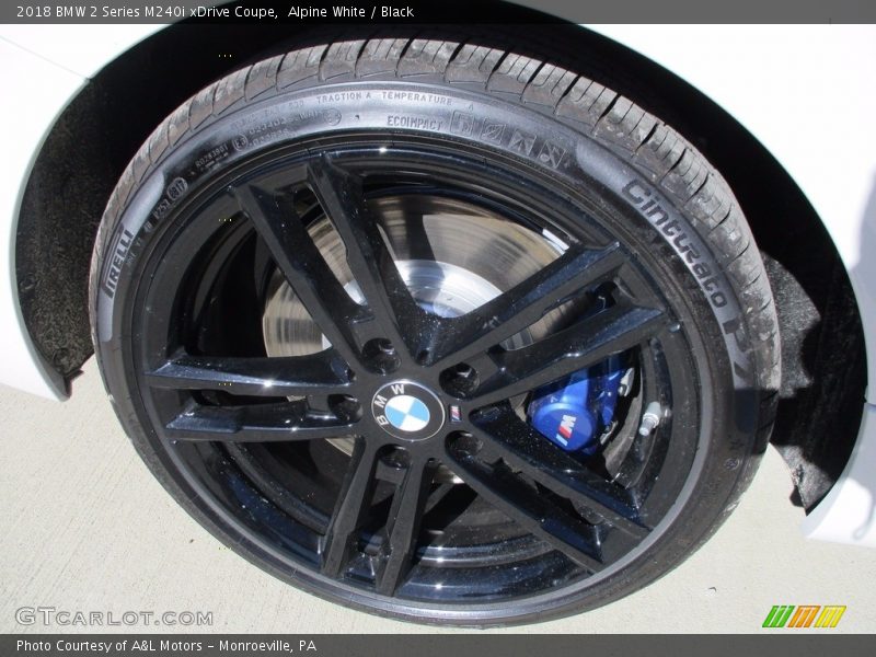 Alpine White / Black 2018 BMW 2 Series M240i xDrive Coupe