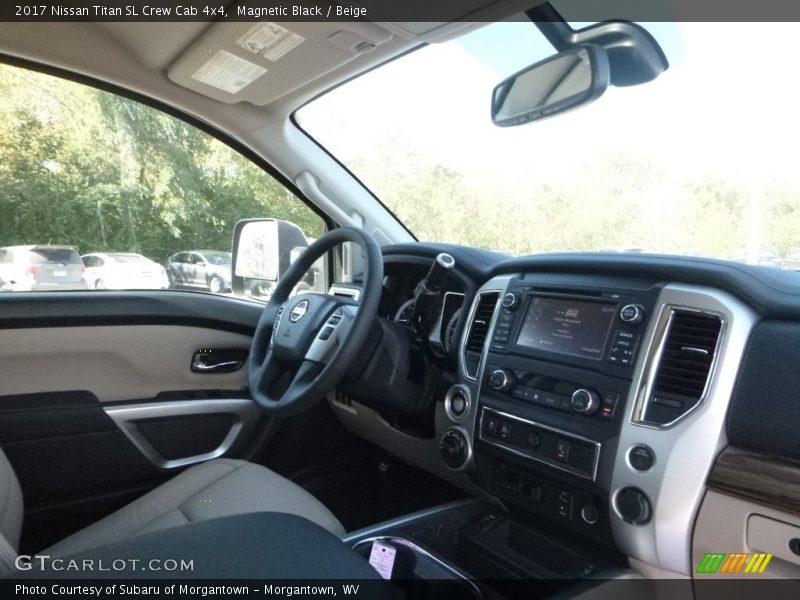 Magnetic Black / Beige 2017 Nissan Titan SL Crew Cab 4x4