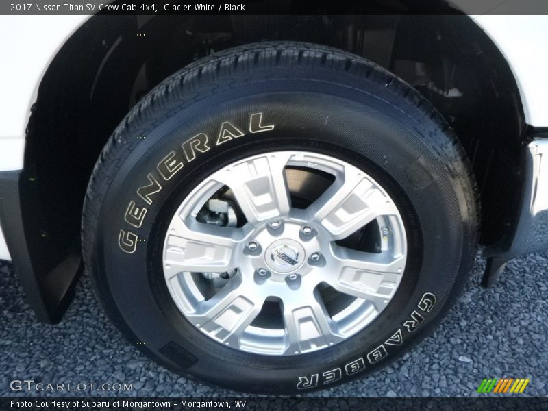 Glacier White / Black 2017 Nissan Titan SV Crew Cab 4x4