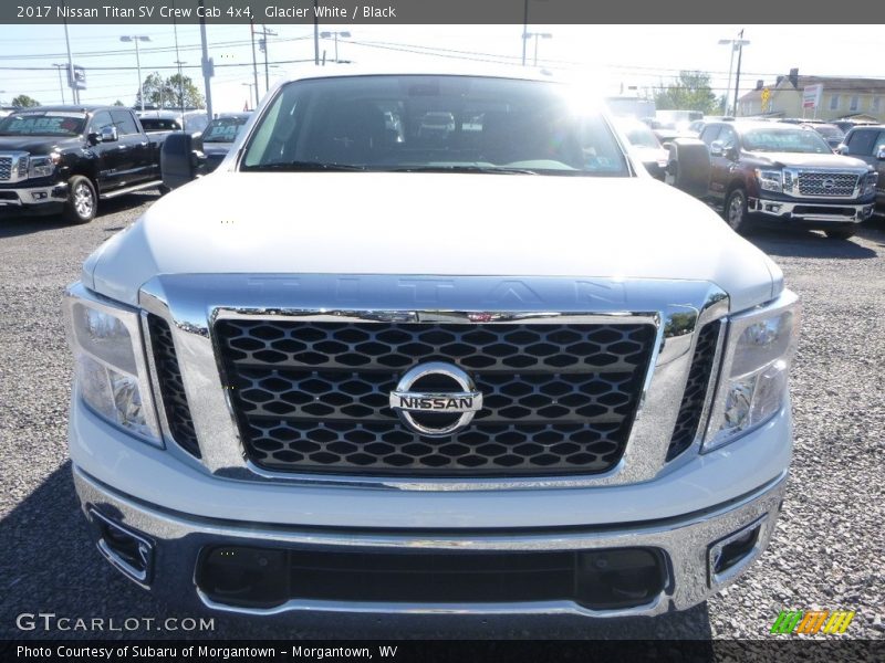 Glacier White / Black 2017 Nissan Titan SV Crew Cab 4x4