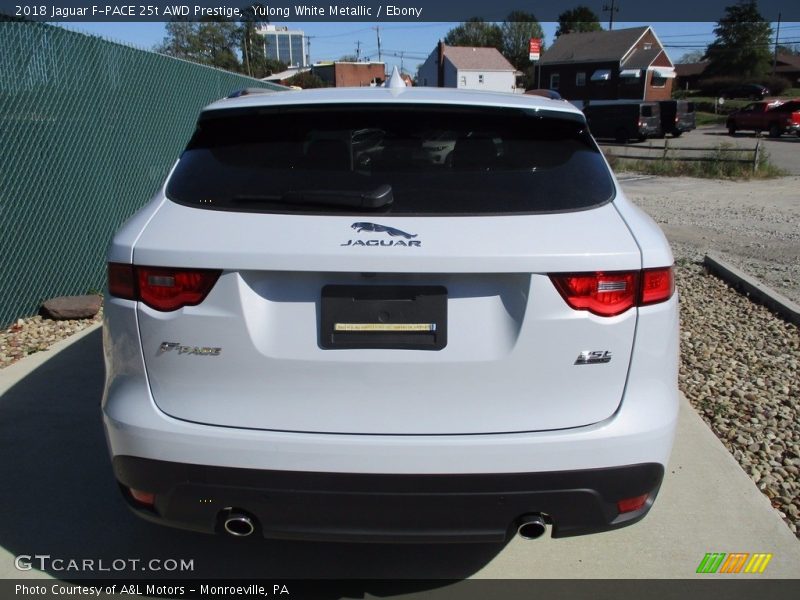 Yulong White Metallic / Ebony 2018 Jaguar F-PACE 25t AWD Prestige