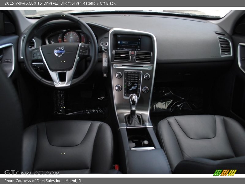Bright Silver Metallic / Off Black 2015 Volvo XC60 T5 Drive-E