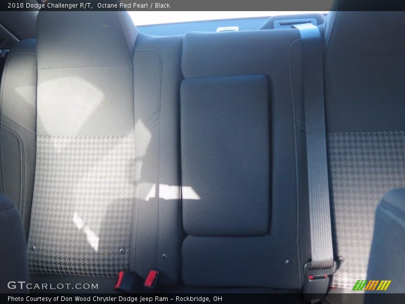 Octane Red Pearl / Black 2018 Dodge Challenger R/T