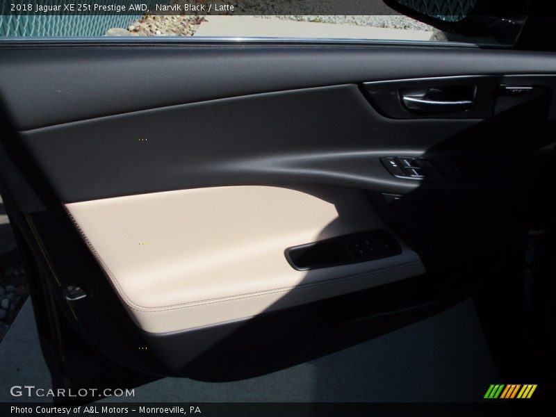 Narvik Black / Latte 2018 Jaguar XE 25t Prestige AWD