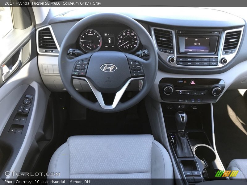 Coliseum Gray / Gray 2017 Hyundai Tucson SE AWD